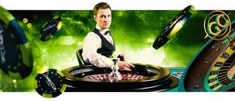 login totobet iOS Web homepage displaying Liga 1 fixtures and live casino options